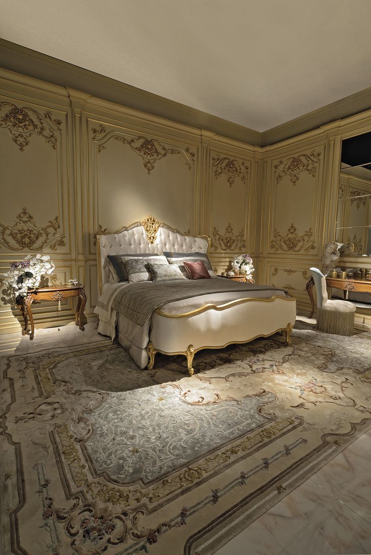 Aurace Italian Classical Style Bedroom Set