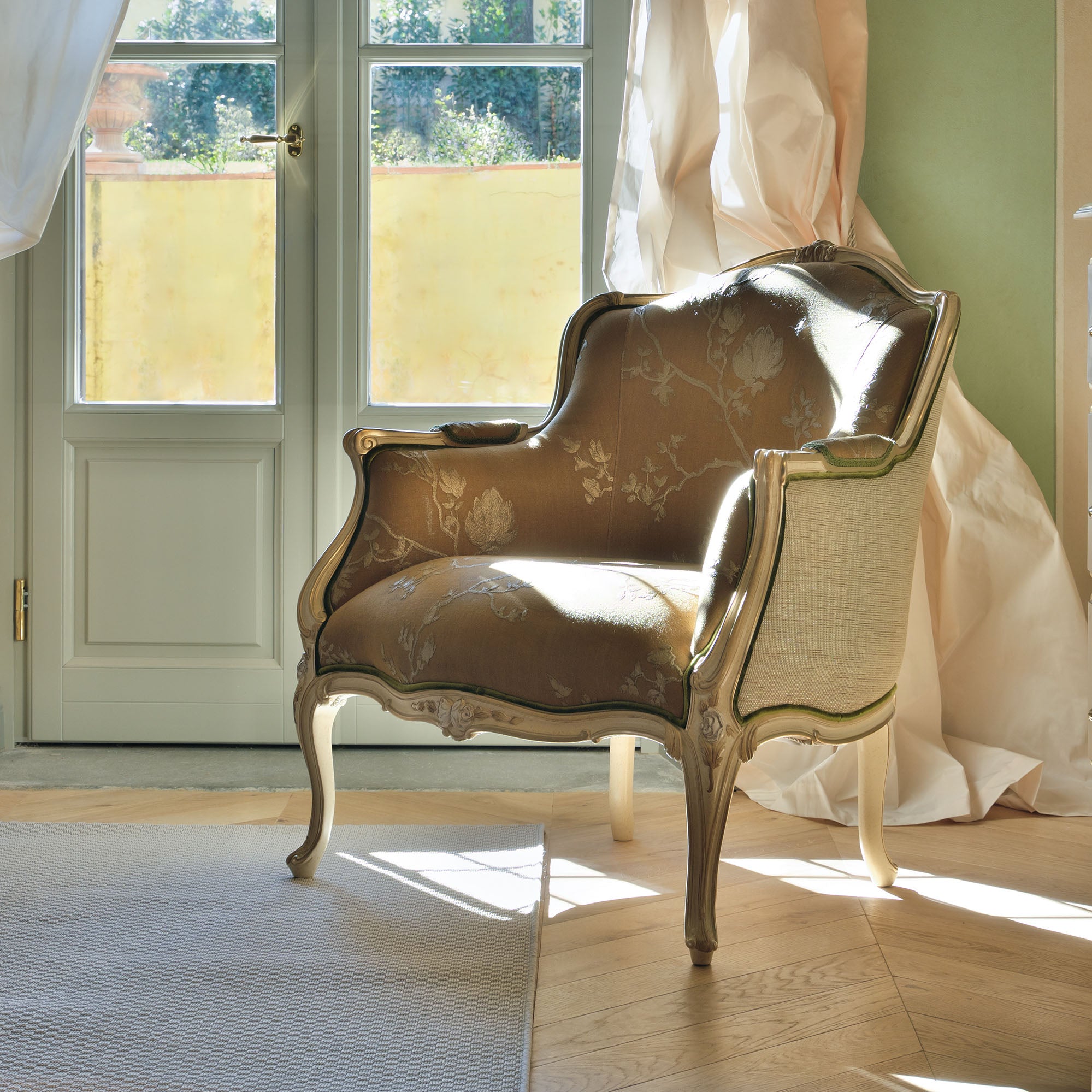 Classic French Style Handmade Luxury Italian Sofa Set