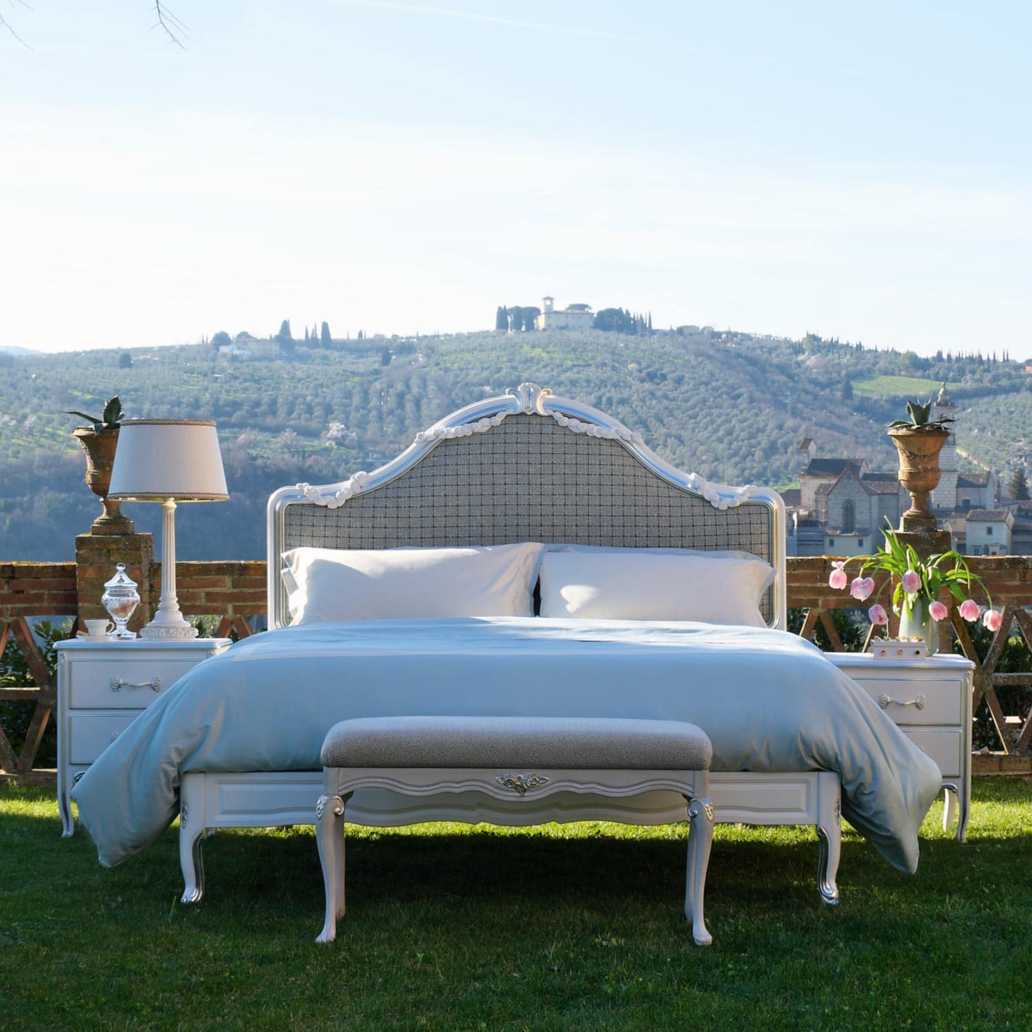 Classic Italian Handcrafted Premium Luxury Bed for Mansion