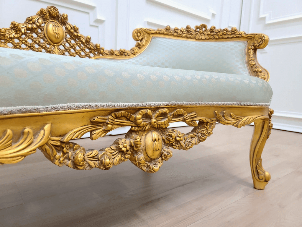Carved French Style Settee - Antique Gold Leaf Gilding Finishing
