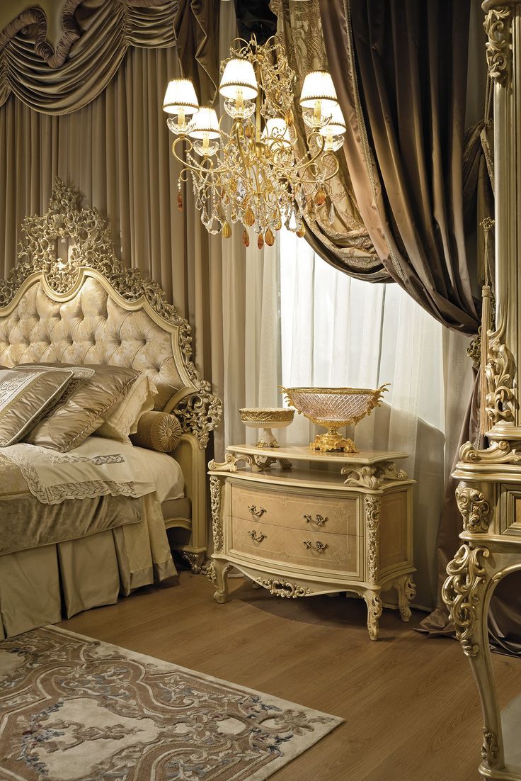 Majestic Classic Italian Style Bedroom Set