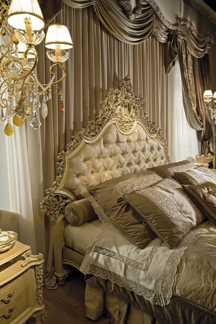 Majestic Classic Italian Style Bedroom Set