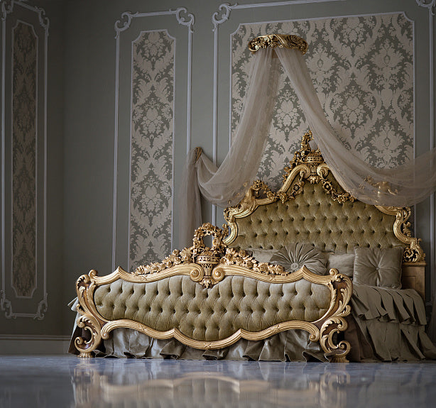 Luxury Handcarved Golden PU King Size Bed With 2 Sidetable