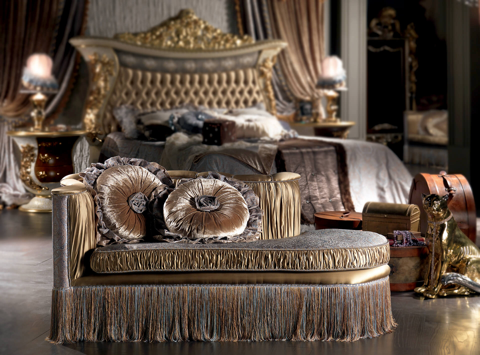 Royal Bedroom- RZLFRBD-02